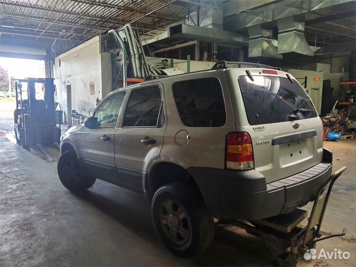 Разбор на запчасти Ford Escape