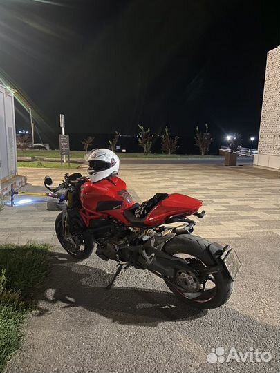 Ducati monster 1200s