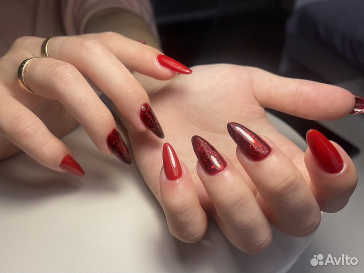 Маникюр педикюр