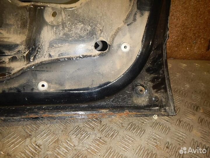 Дверь передняя правая Ford Maverick