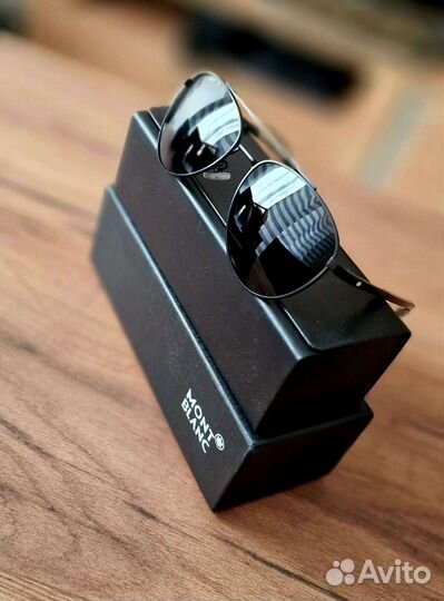 Солнцезащитные очки мужские женские