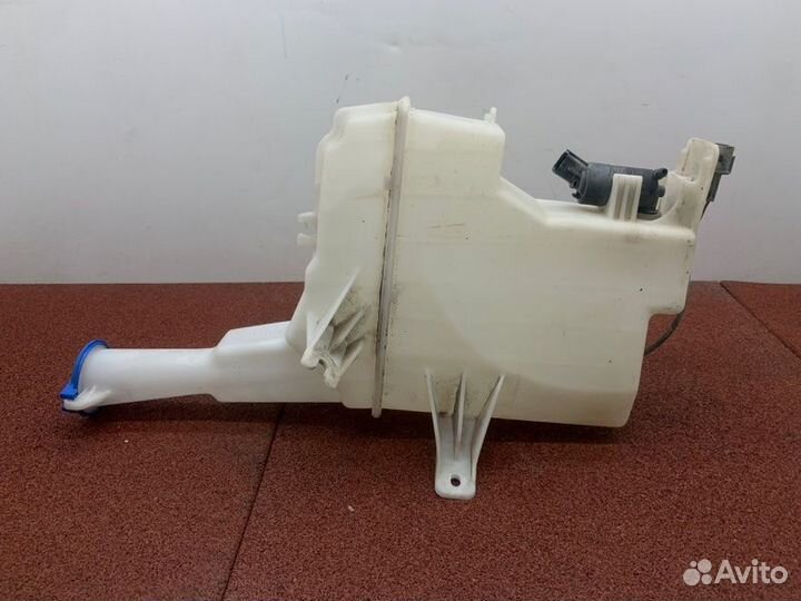 Бачок омывающей жидкости с моторчиком Hyundai