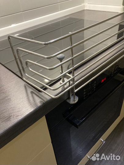 Защитный барьер на плиту от детей