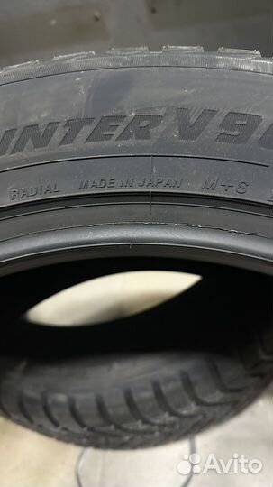 Yokohama BluEarth Winter V905 275/45 R21 и 315/40 R21 115V
