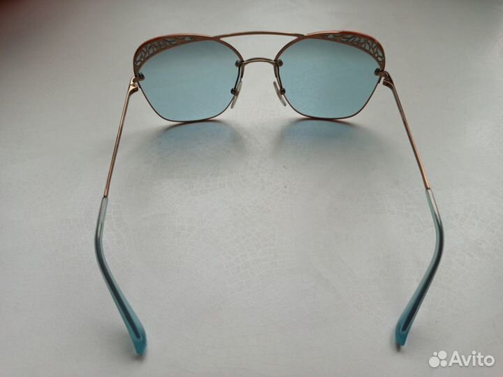 Солнечные очки Vogue