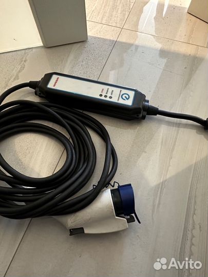 Зарядное устройство Nissan Leaf Оригинал