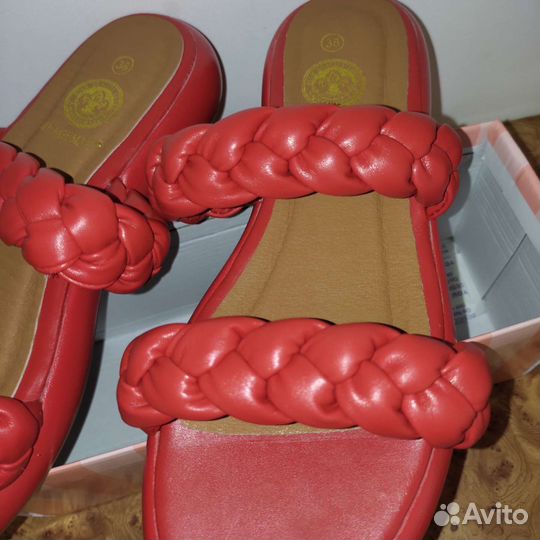 Шлепанцы новые
