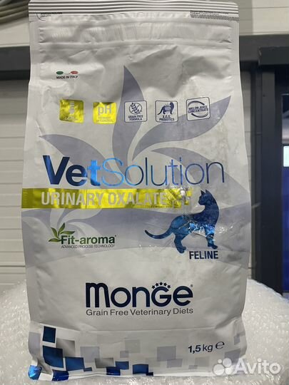 Корма с мелкими дефектами на упаковке