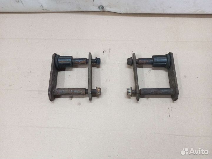 Крепление рессоры Hyundai Grand Starex