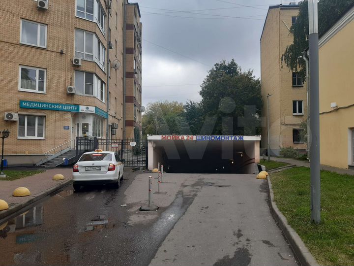 Машиноместо, 15 м²