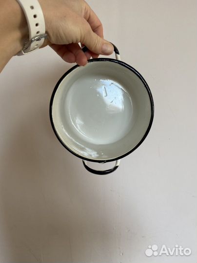 Кастрюля эмалированная новая