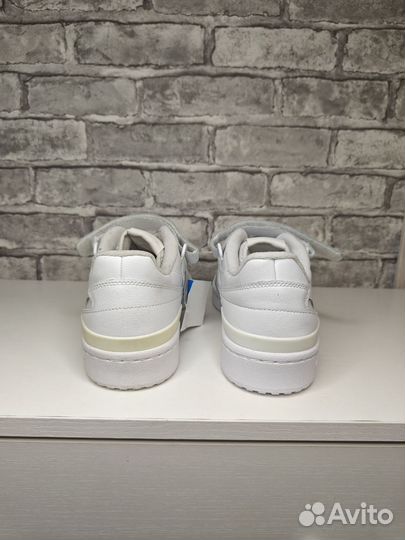 Кроссовки adidas Forum