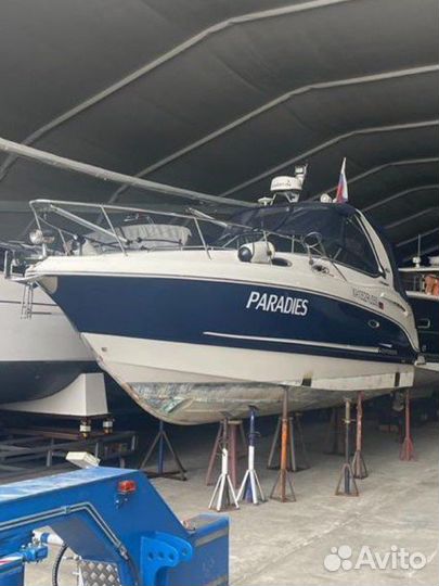 Моторная 290 яхта 2011год Paradise