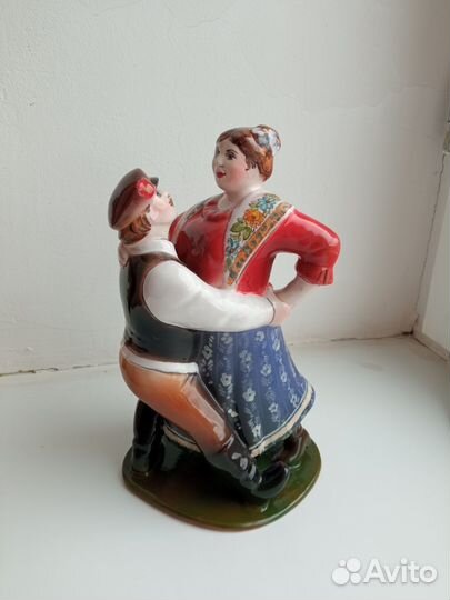 Статуэтка танец Кадриль Карапет плясунья пляска