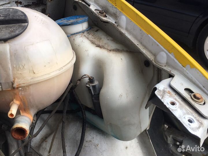 Бачок омывателя Mercedes Vito 639