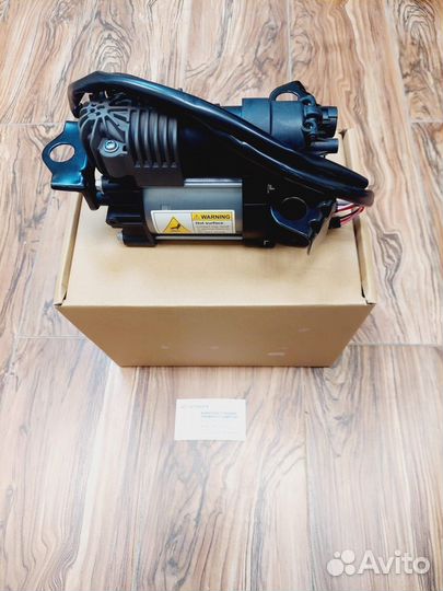 Компрессор Jeep Cherokee WK2 68041137AC