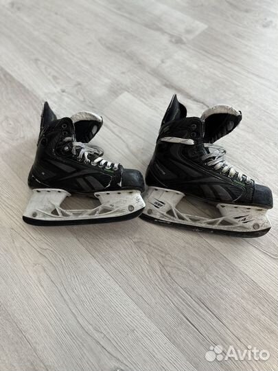 Хоккейный шлем