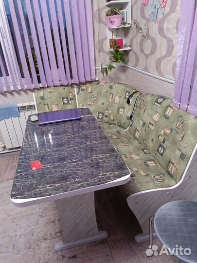 Продам кухонный уголок