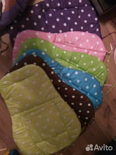 Матрасики для коляски и стульчика