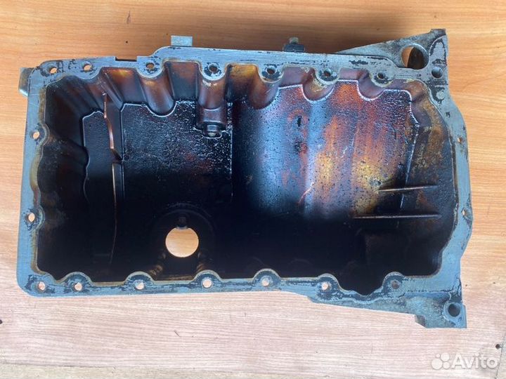 Поддон масляный двигателя Volkswagen Passat B5 ALT