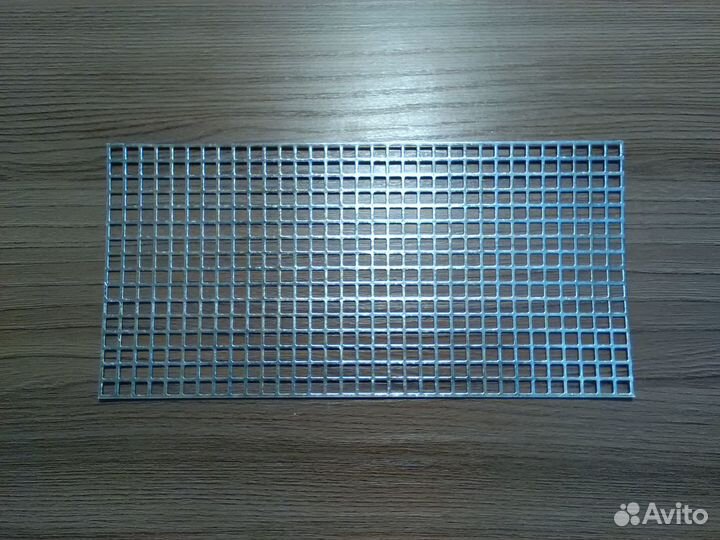 Перфорированная сетка для фидерных кормушек