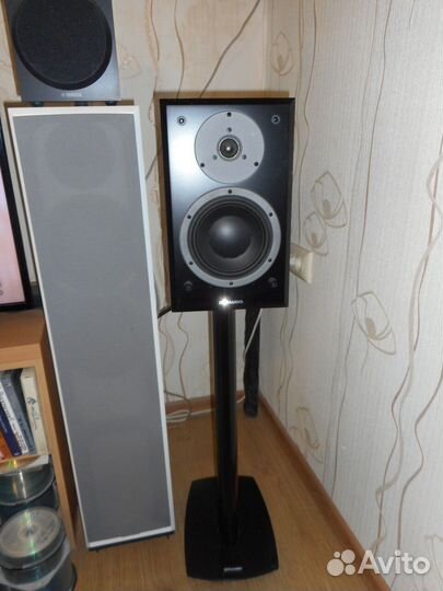 Акустика Dynaudio Emit 20 + Dynaudio Stand 6