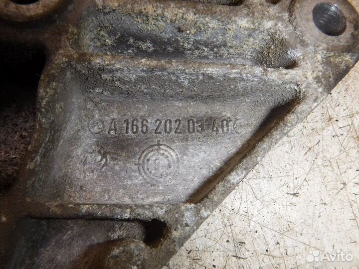 Кронштейн генератора Mercedes Benz W168 A-class