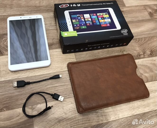 Планшет iRU B801G