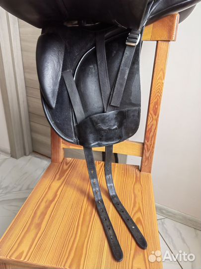 Седло выездковое Bates Caprilli 17,5/32