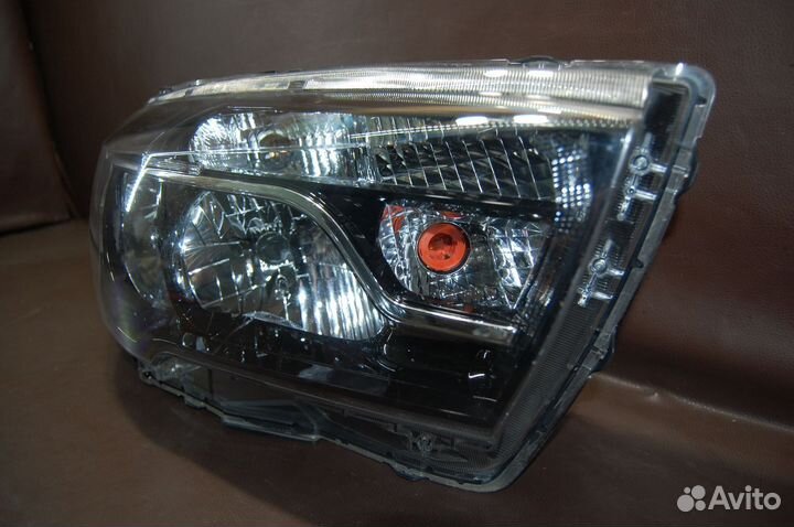Фара правая - LADA Vesta (2015-н.в.)