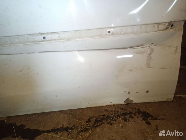 Дверь на renault logan