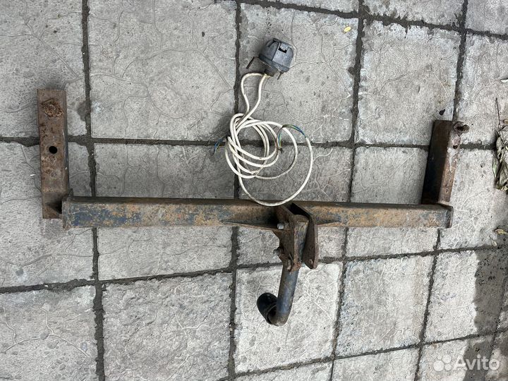 Фаркоп на Тойота Королла Спасио NZE121