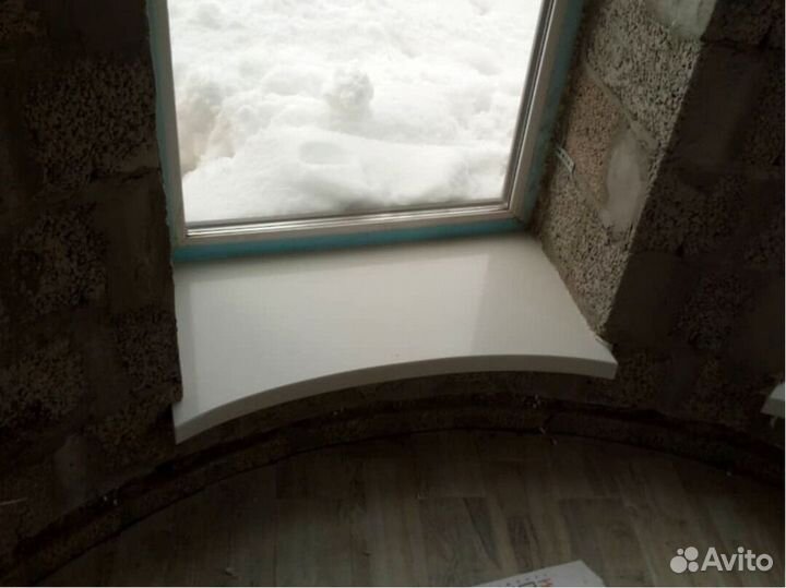 Акриловый подоконник