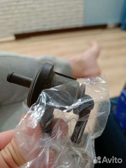 Клапан давления топлива 290102B000