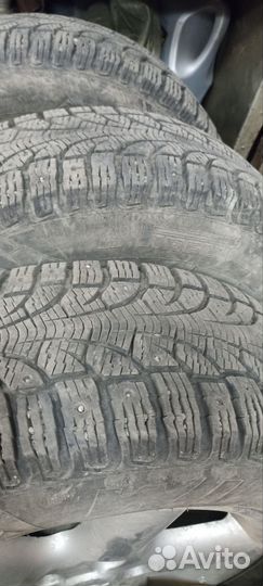 Pirelli Winter Carving Edge 215/65 R16