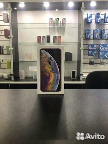 iPhone Xs, 64 ГБ