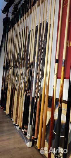 Бильярдные кии в ассортименте