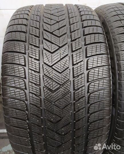 Pirelli Scorpion Winter 305/35 R21 100Z