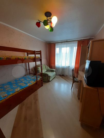 3-к. квартира, 64 м², 2/5 эт.