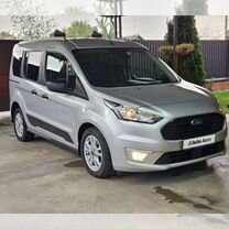 Ford Tourneo Connect 1.5 MT, 2020, 80 000 км, с пробегом, цена 2 580 000 руб.