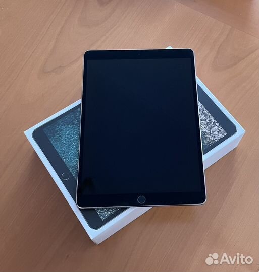 iPad Pro 10.5 64Gb Wi-Fi A1701