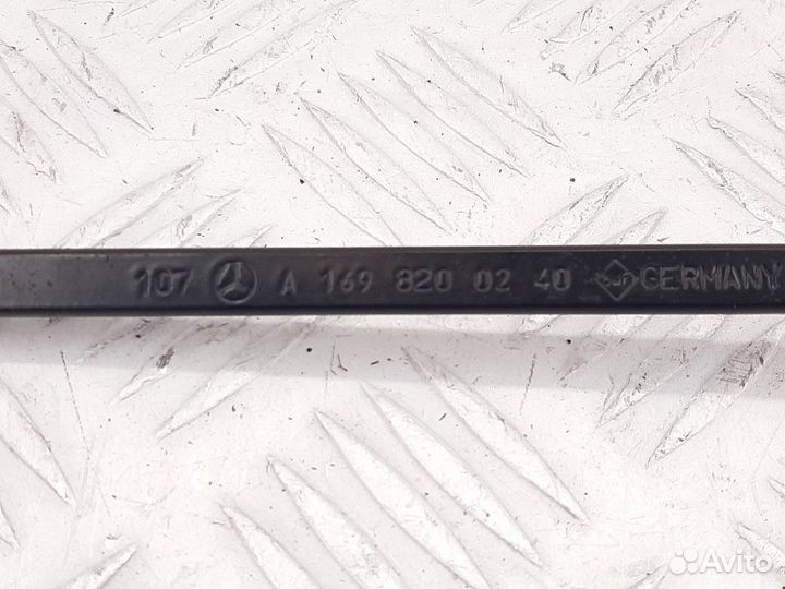 Щеткодержатель (поводок стеклоочистителя, дворник)