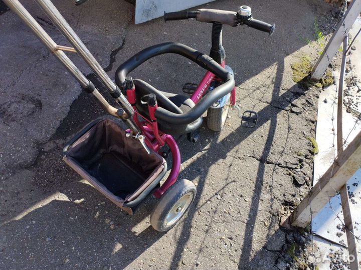 Велосипед с родительской ручкой