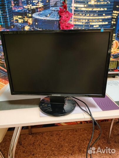 Монитор Samsung 22 дюйма
