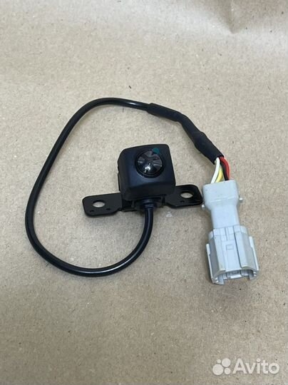 Камера заднего вида Hyundai Santa Fe 3 новая