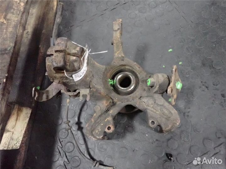 Ступица (кулак, цапфа) Volkswagen Polo, 2002