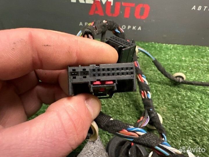 Проводка двери задняя левая Skoda Yeti 1.4 caxa
