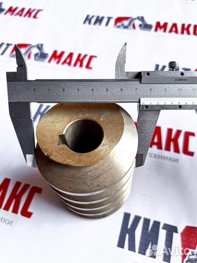 Червяк редуктора поворота среднего отвала HX8000A