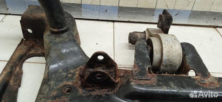 Балка подмоторная Fiesta 2001-2007