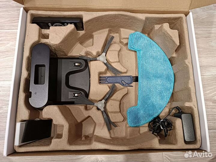 Робот-пылесос Polaris pvcr-3400